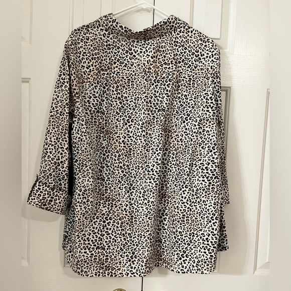 Avenue, 26/28, Knit to Fit. Brown/Black Animal Print. - Picture 2 of 3